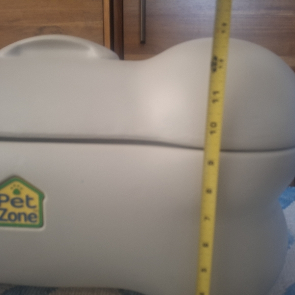 Pet Zone Bone-Shaped Large Storage Container - Picture 9 of 15